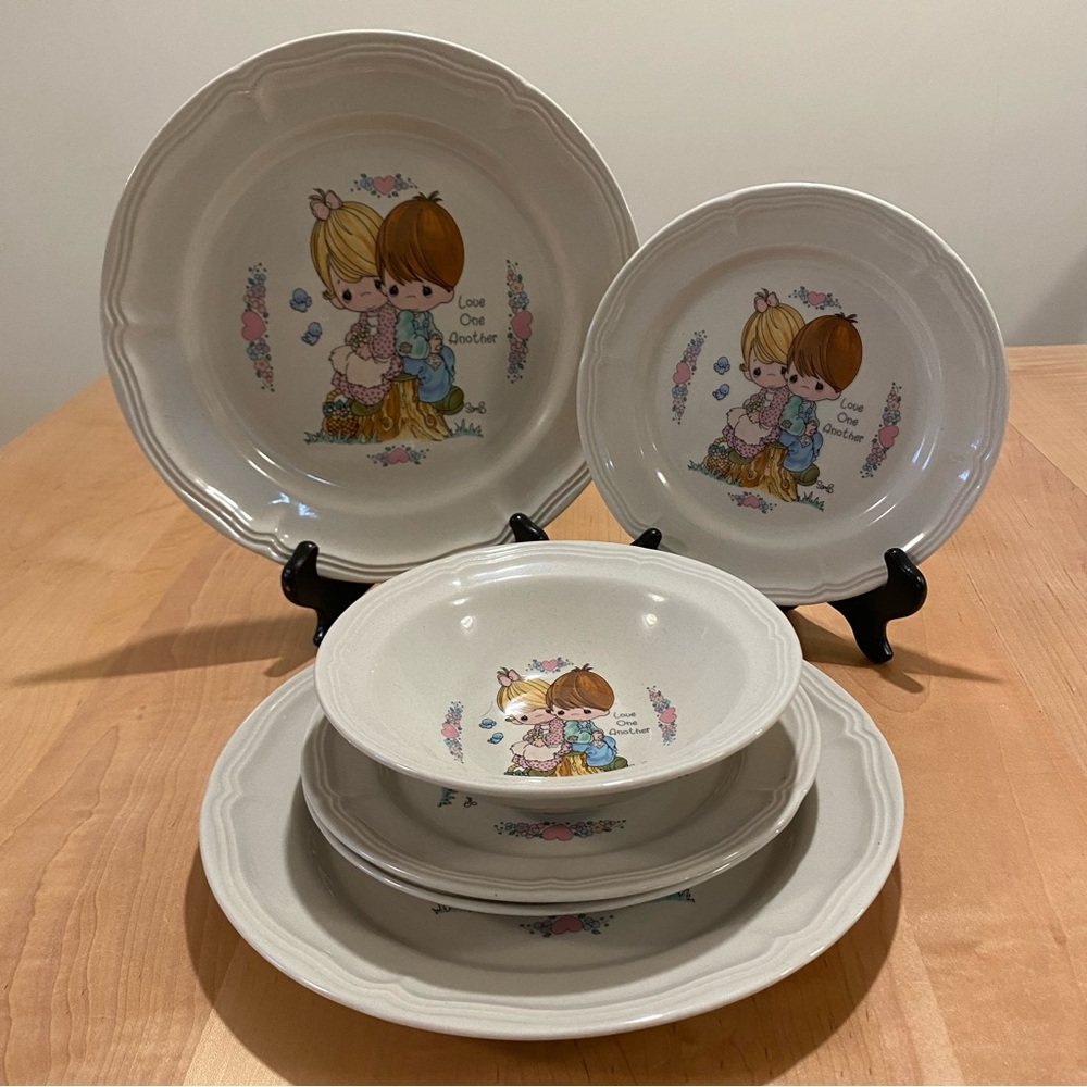 1994 Mixed 6 Piece Precious Moments Dinnerware Pieces